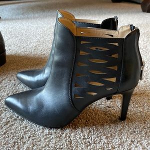 Adrienne Vittadini heels